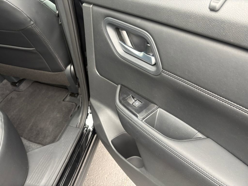 Used 2026 Nissan Rogue SV w/ SV Premium Package image 22