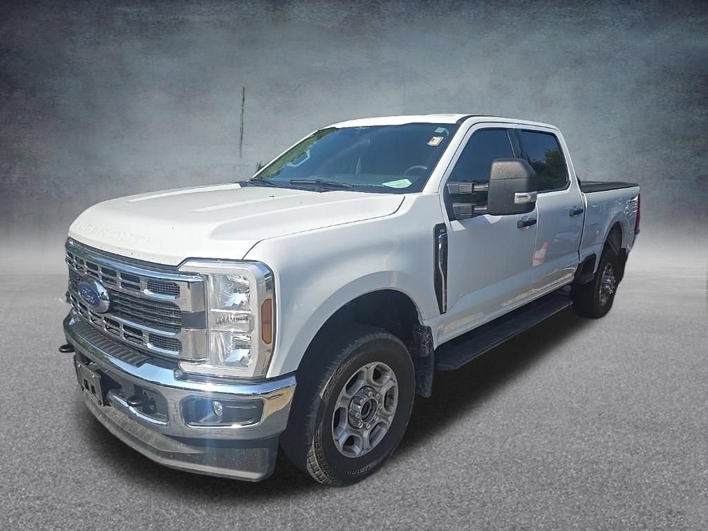 Used 2025 Ford F350 XLT AWD/4WD image 4