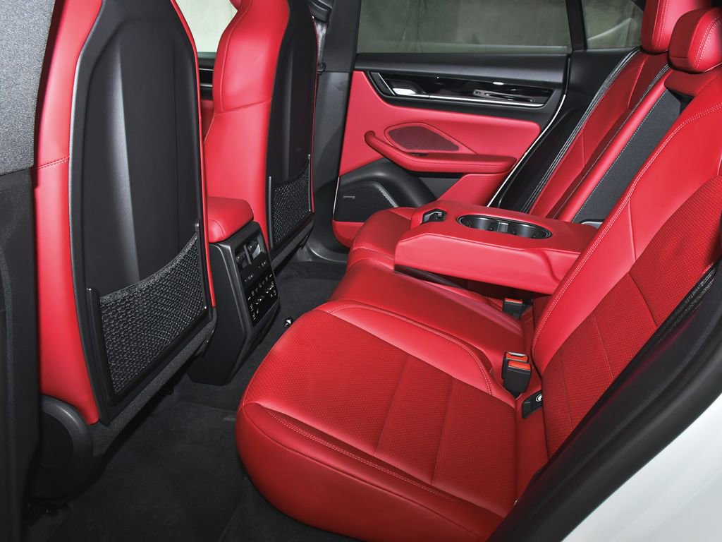 Used 2025 Porsche Macan 4 Electric AWD/4WD image 49