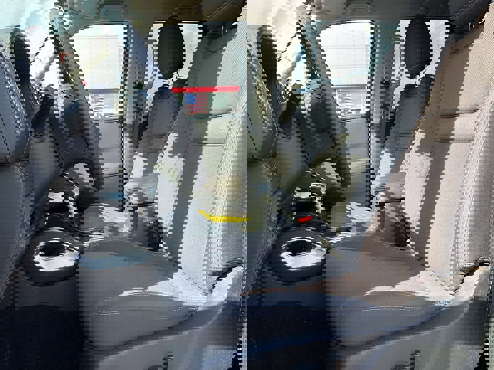 Used 2024 Nissan Frontier SV image 12