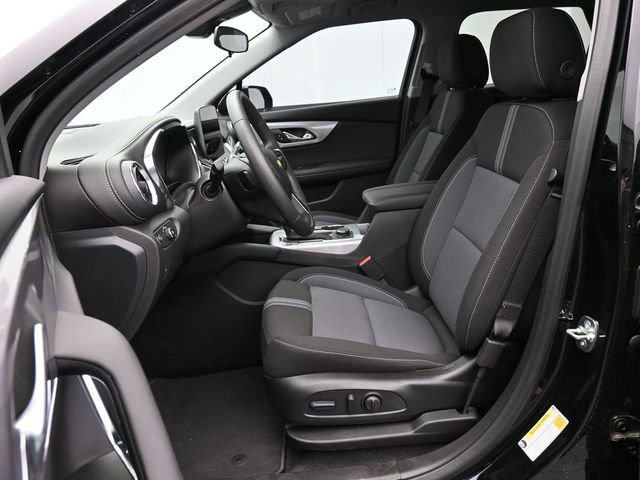 New 2025 Chevrolet Blazer LT w/ Midnight/Sport Edition FWD image 40