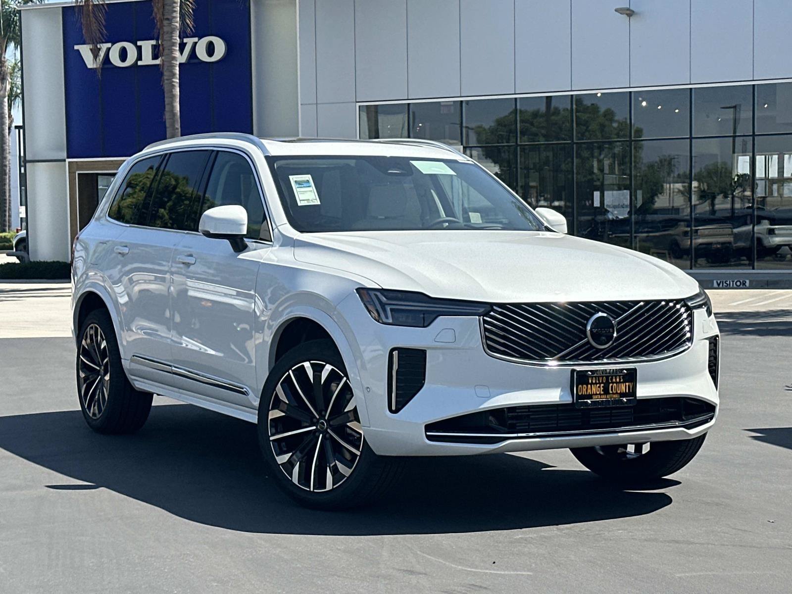 New 2026 Volvo XC90 T8 Ultra w/ Lounge Package