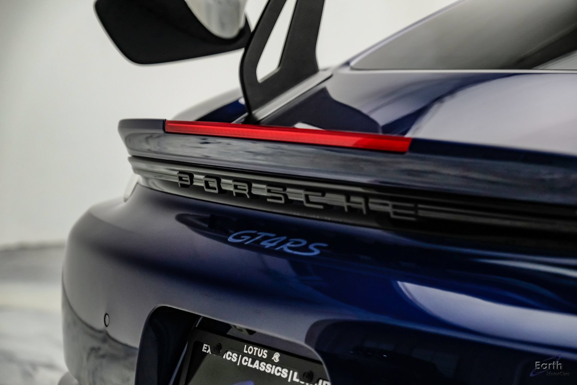 Used 2025 Porsche 718 Cayman GT4 RS RWD image 17
