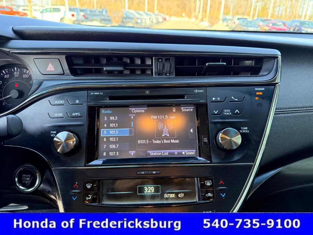 Used 2016 Toyota Avalon Limited w/ Toyota Safety Sense Package image 31