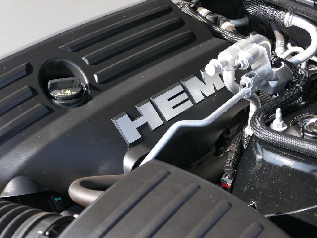 Used 2023 Dodge Durango R/T image 28