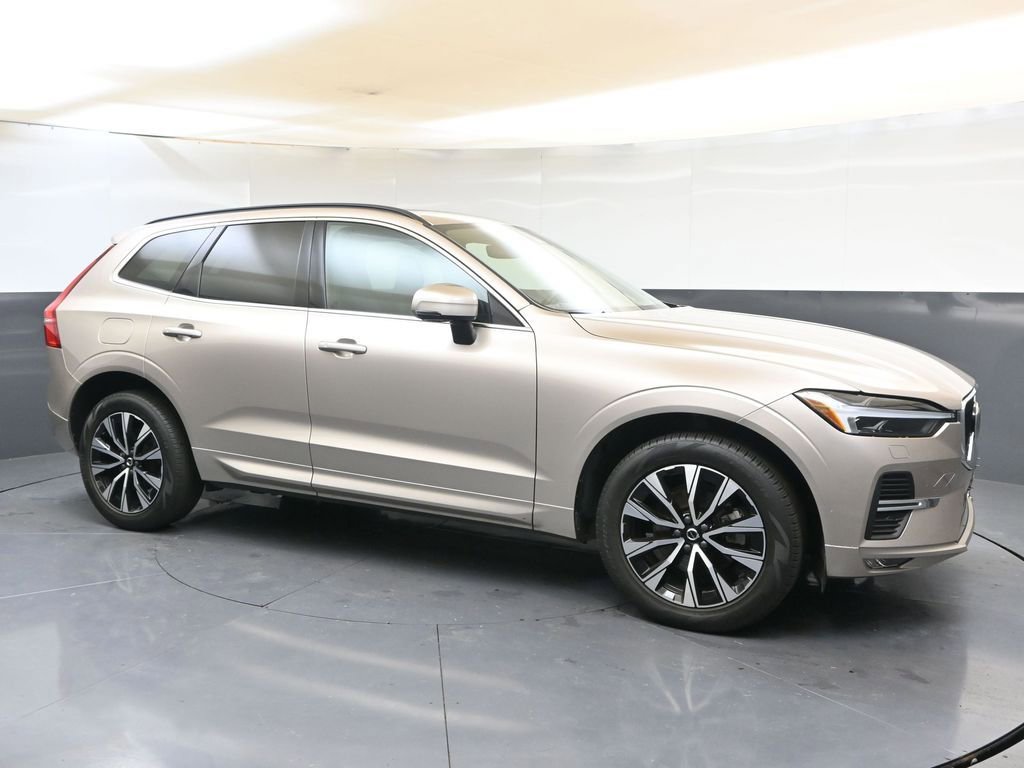 Certified 2023 Volvo XC60 B5 Core image 7