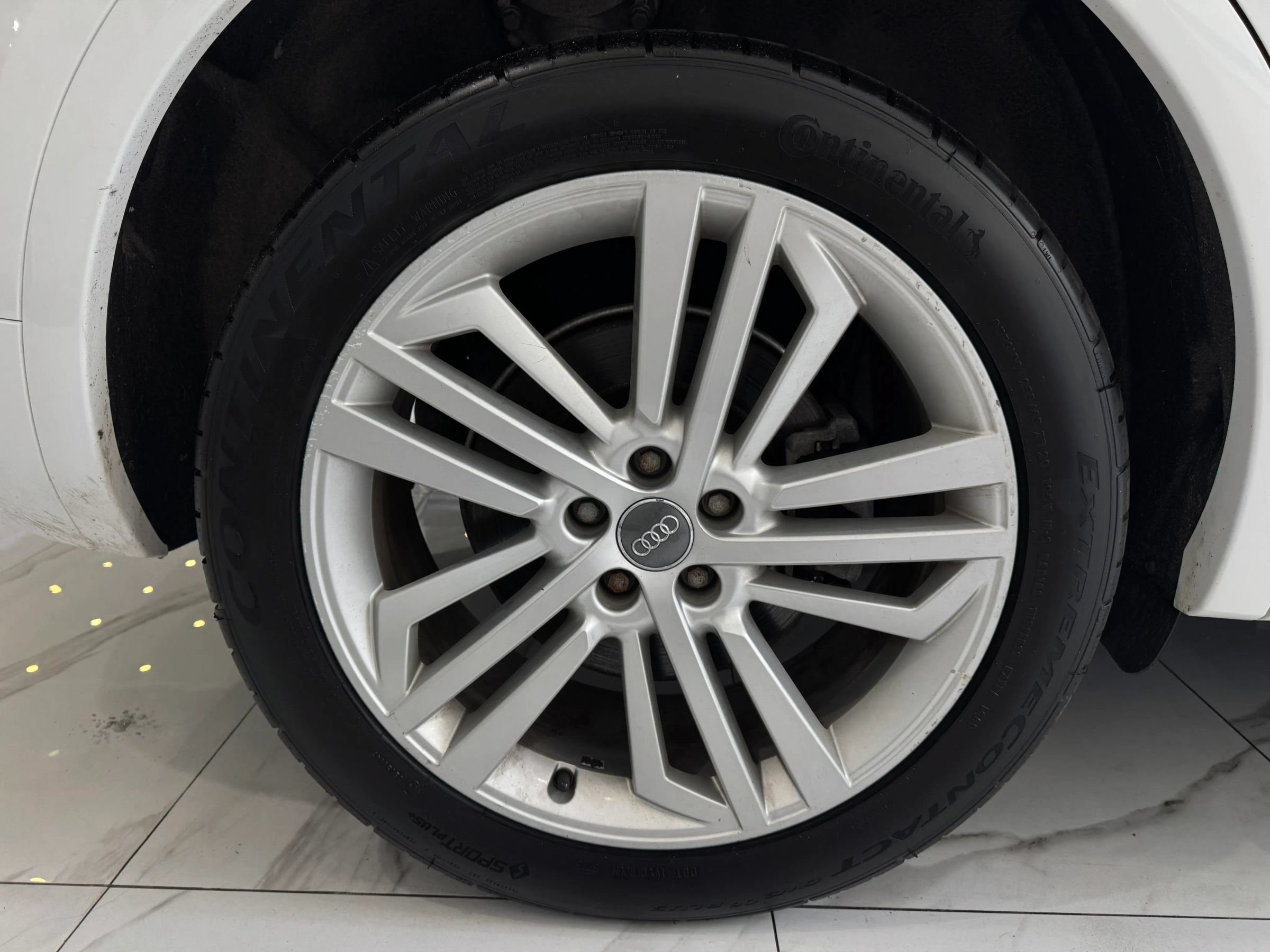 Used 2018 Audi Q5 2.0T Premium Plus w/ Premium Plus Package AWD/4WD image 10