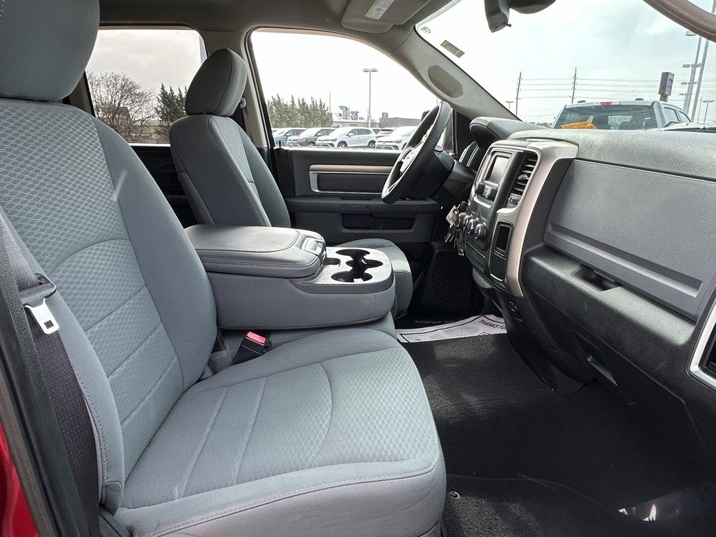 Used 2015 RAM 1500 Classic SLT image 16