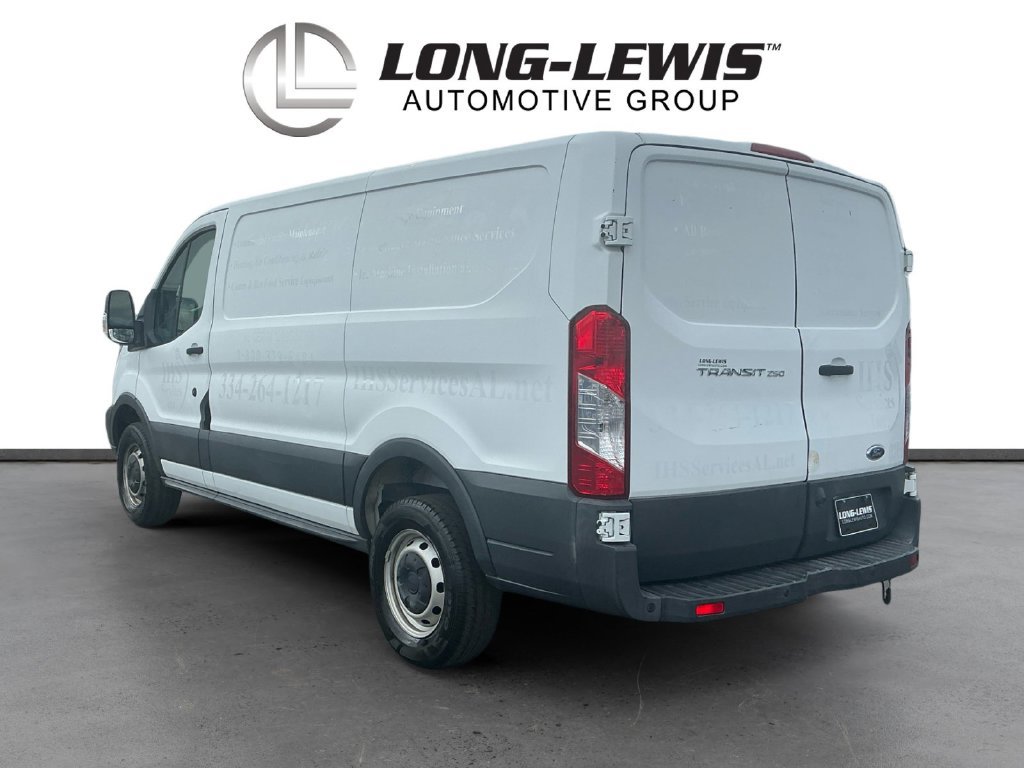 Used 2016 Ford Transit 250 130 Low Roof RWD image 4