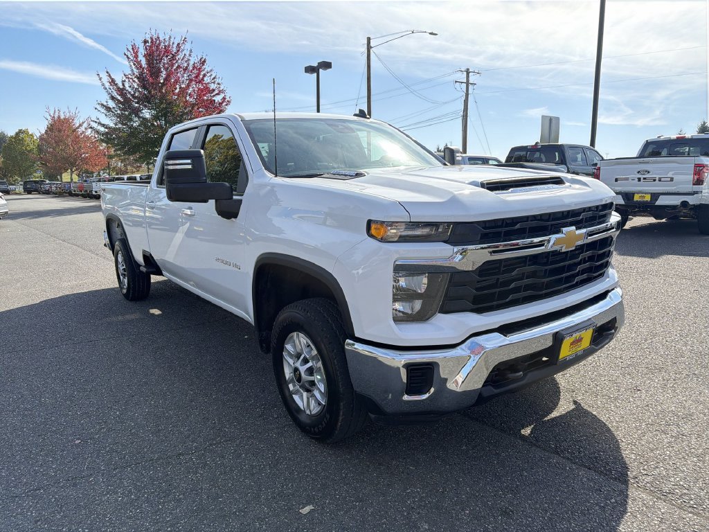 Certified 2026 Chevrolet Silverado 2500 LT AWD/4WD image 3