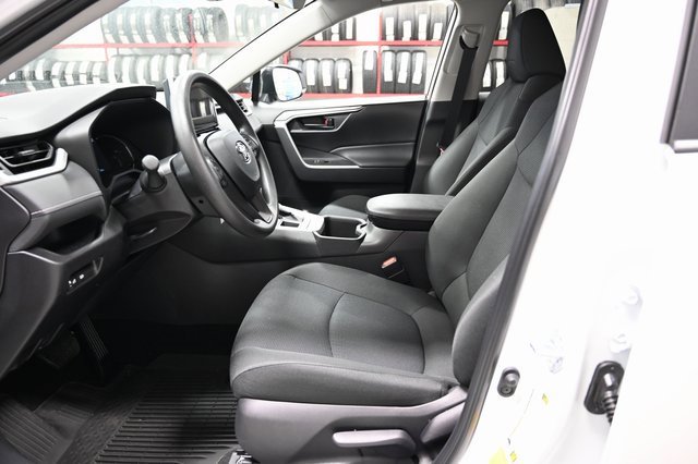 New 2025 Toyota RAV4 LE image 10