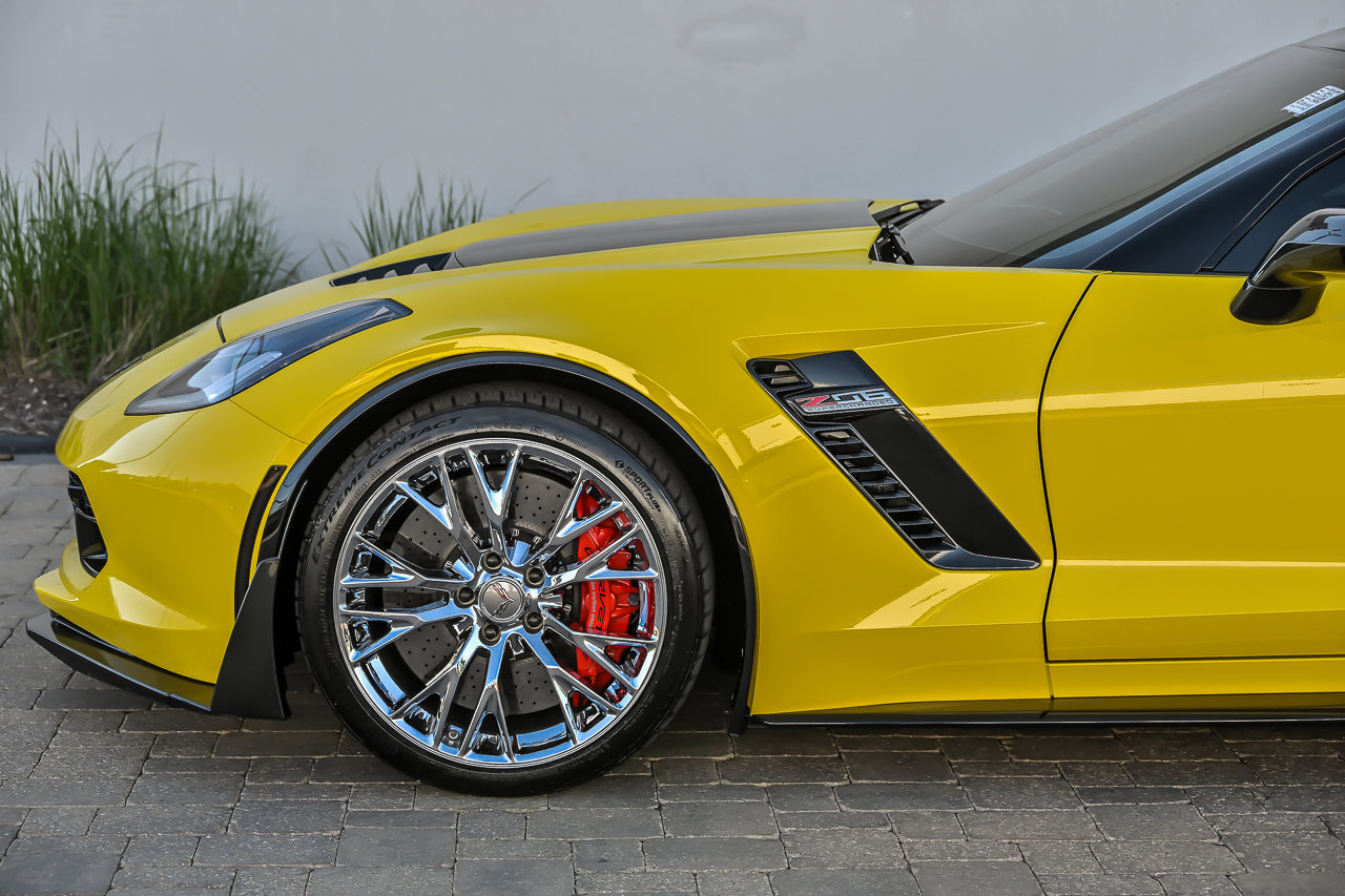 Used 2016 Chevrolet Corvette Z06 w/ 3LZ Preferred Equipment Group RWD image 11