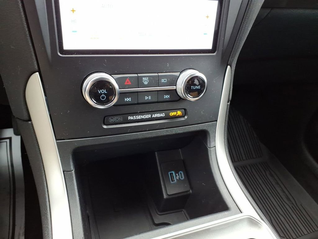 Certified 2024 Ford Edge SEL w/ Convenience Package image 21