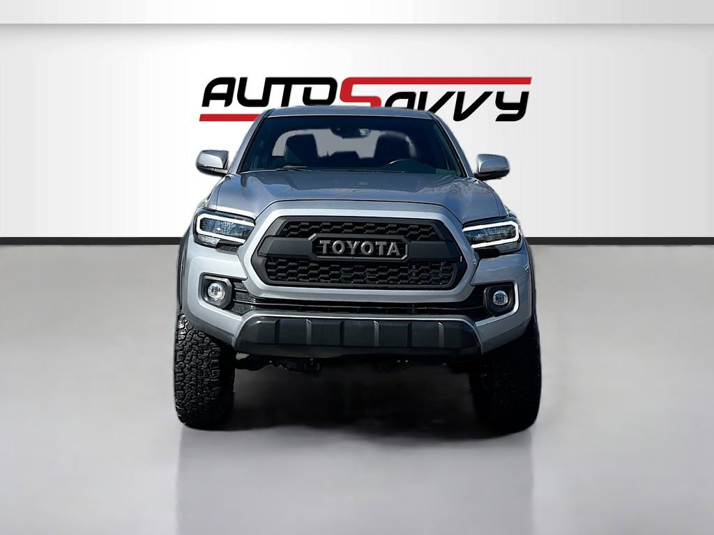 Used 2021 Toyota Tacoma TRD Off-Road image 2