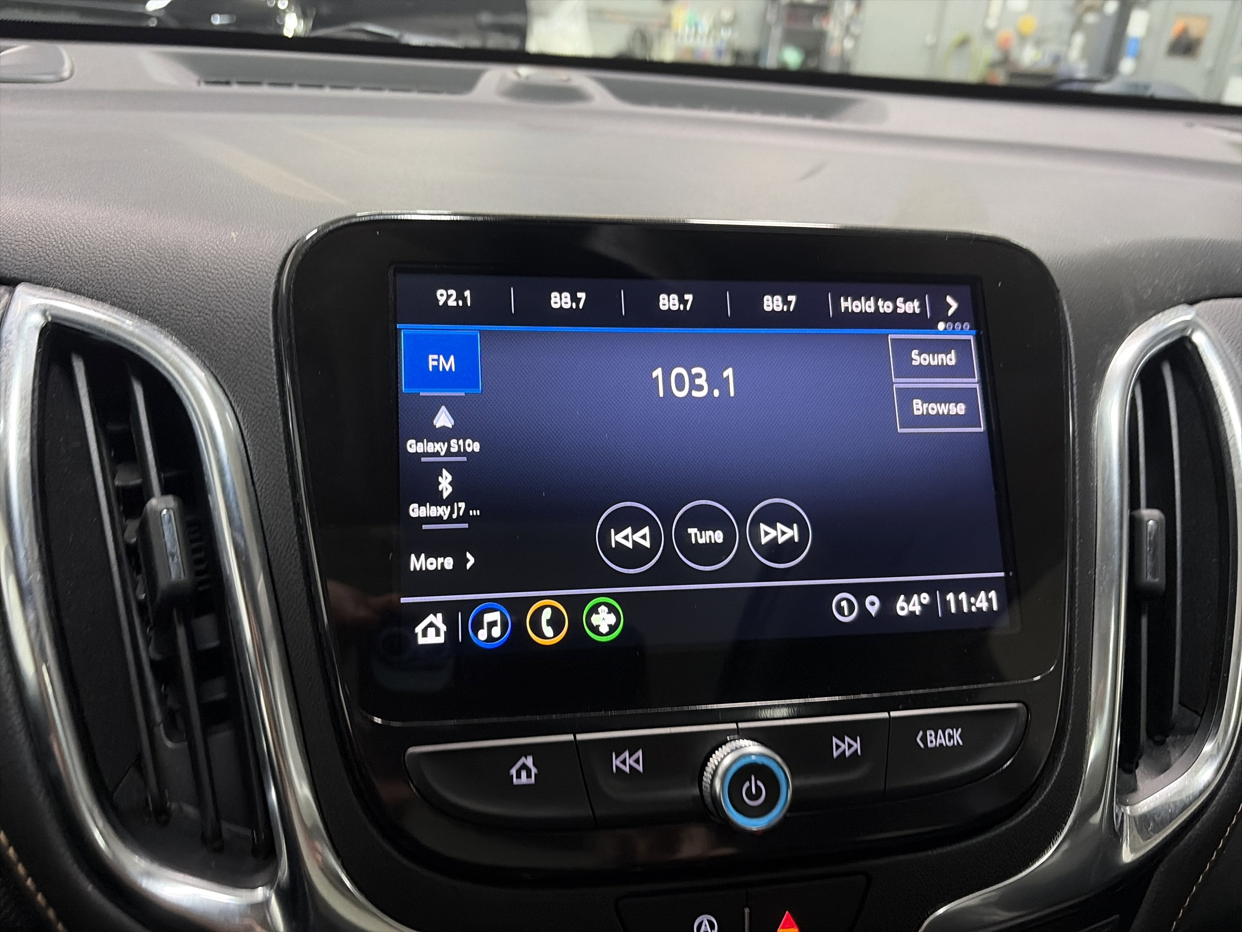 Used 2022 Chevrolet Equinox Premier AWD/4WD image 19