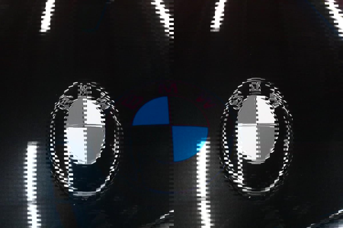 Used 2023 BMW X7 xDrive40i w/ Premium Package image 40