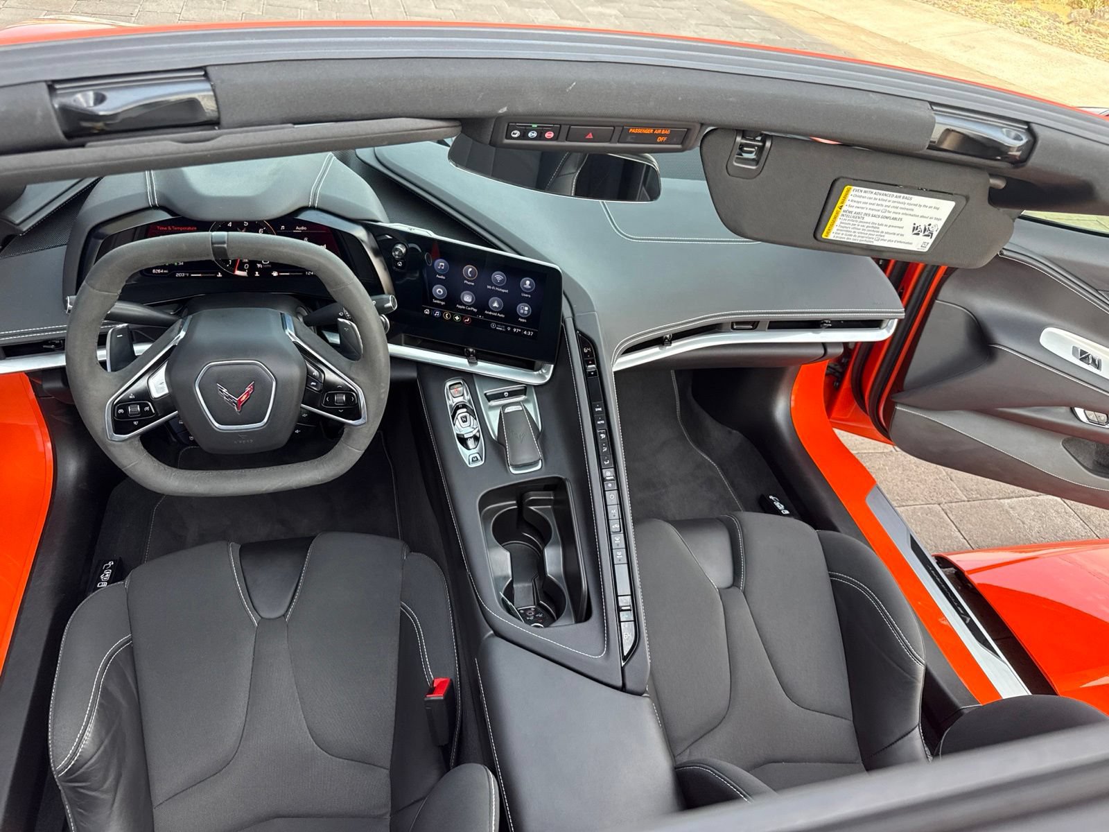 Used 2021 Chevrolet Corvette Stingray Coupe w/ Z51 Performance Package RWD image 15