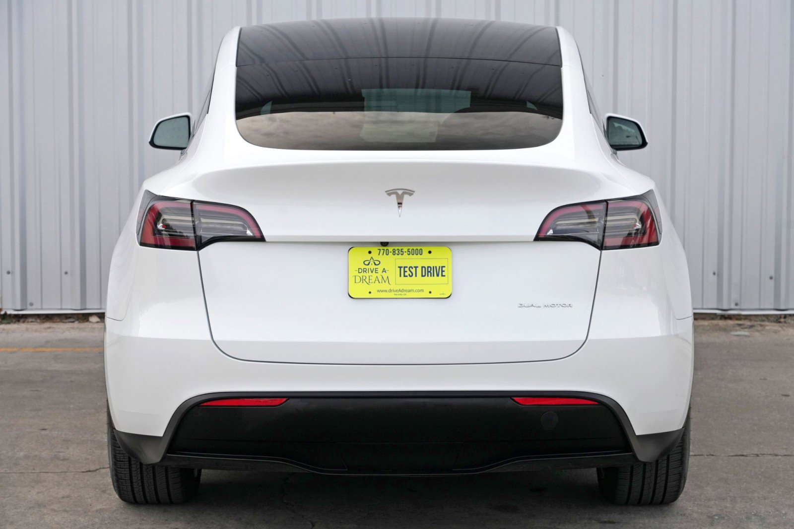 Used 2023 Tesla Model Y Long Range image 50