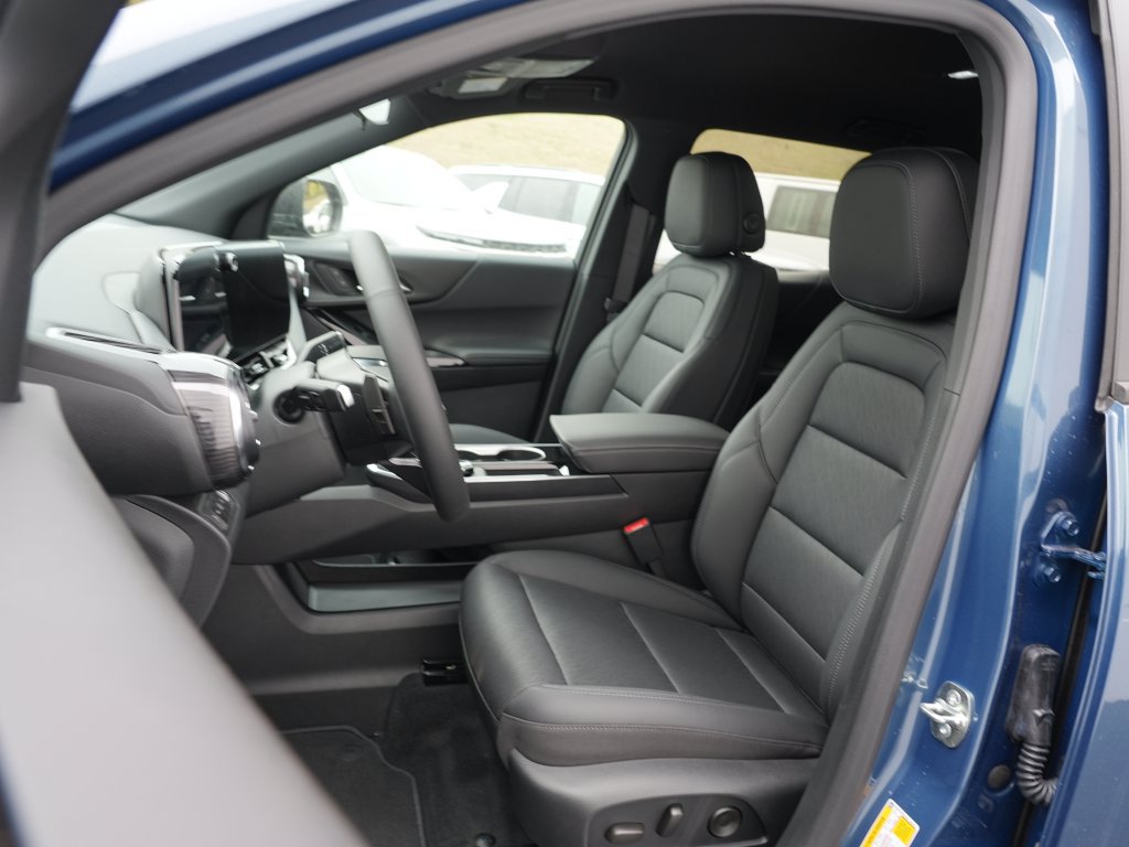 New 2027 Chevrolet Equinox LT w/ Convenience Package II AWD/4WD image 8