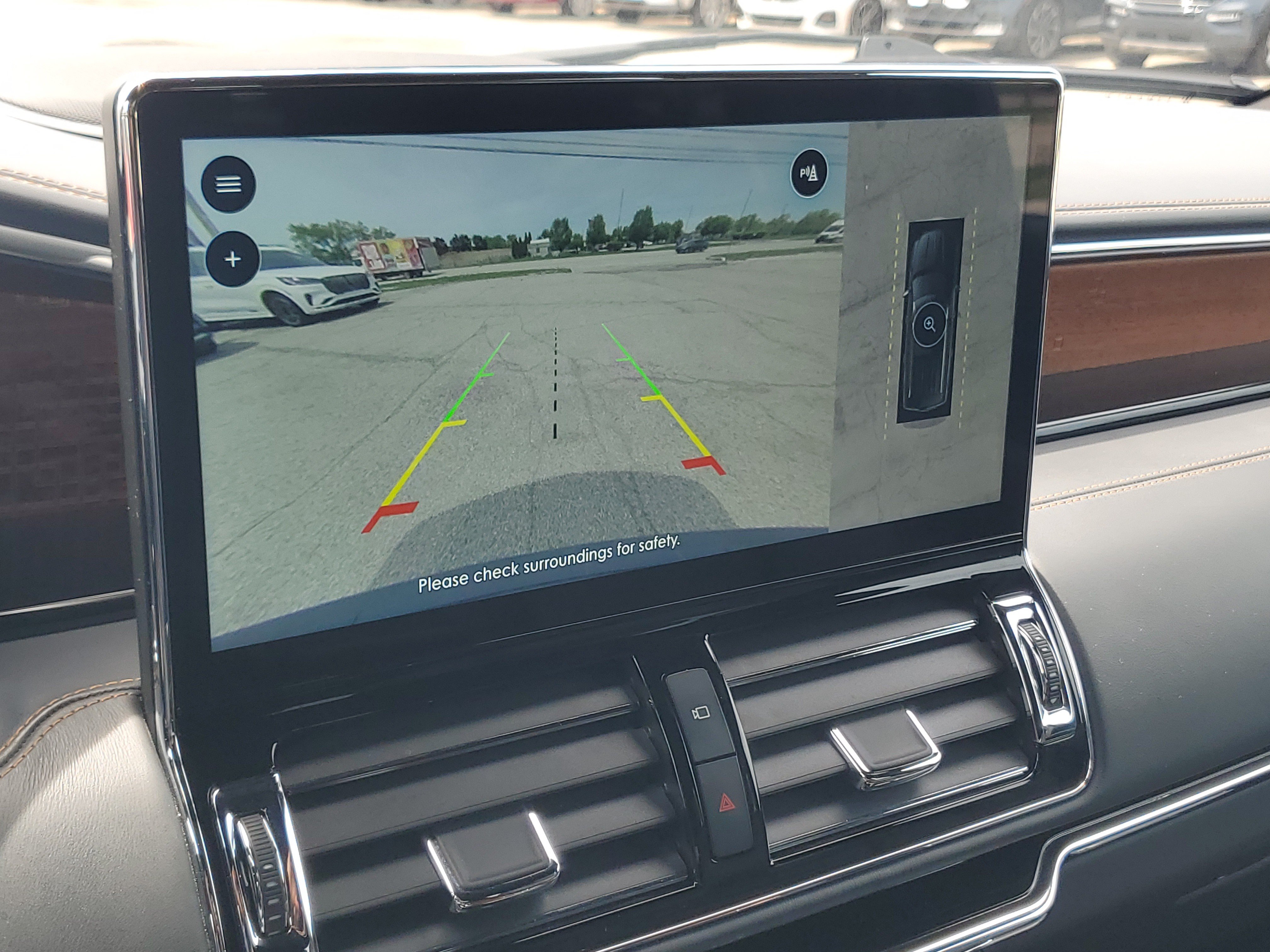 Certified 2024 Lincoln Navigator Black Label AWD/4WD image 17