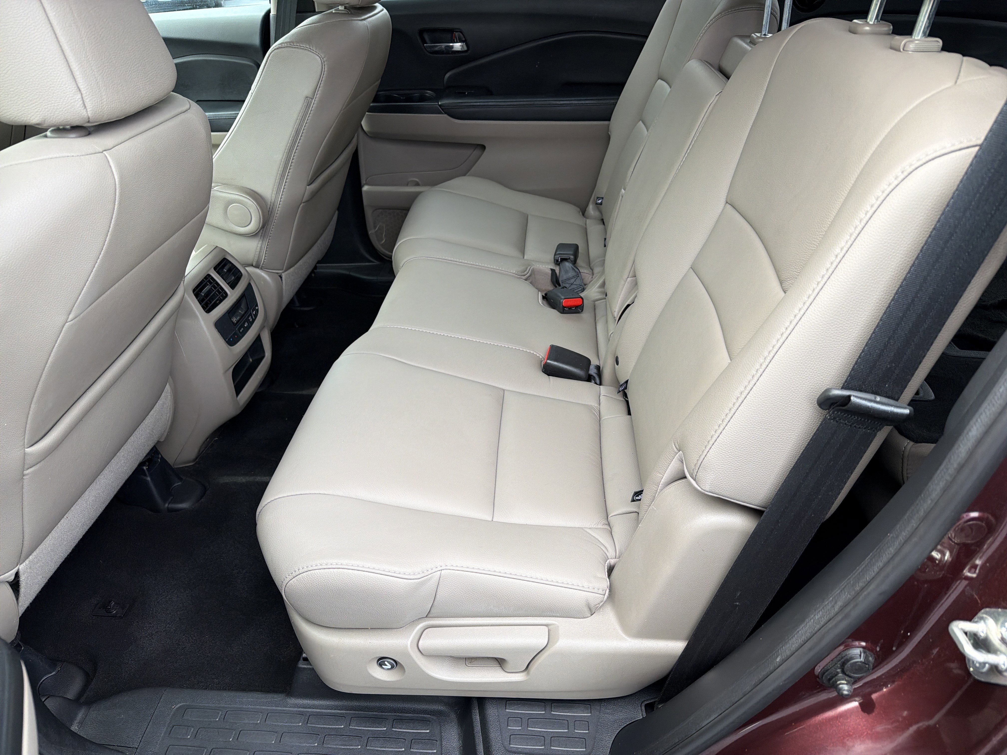 Used 2017 Honda Pilot EX-L image 18