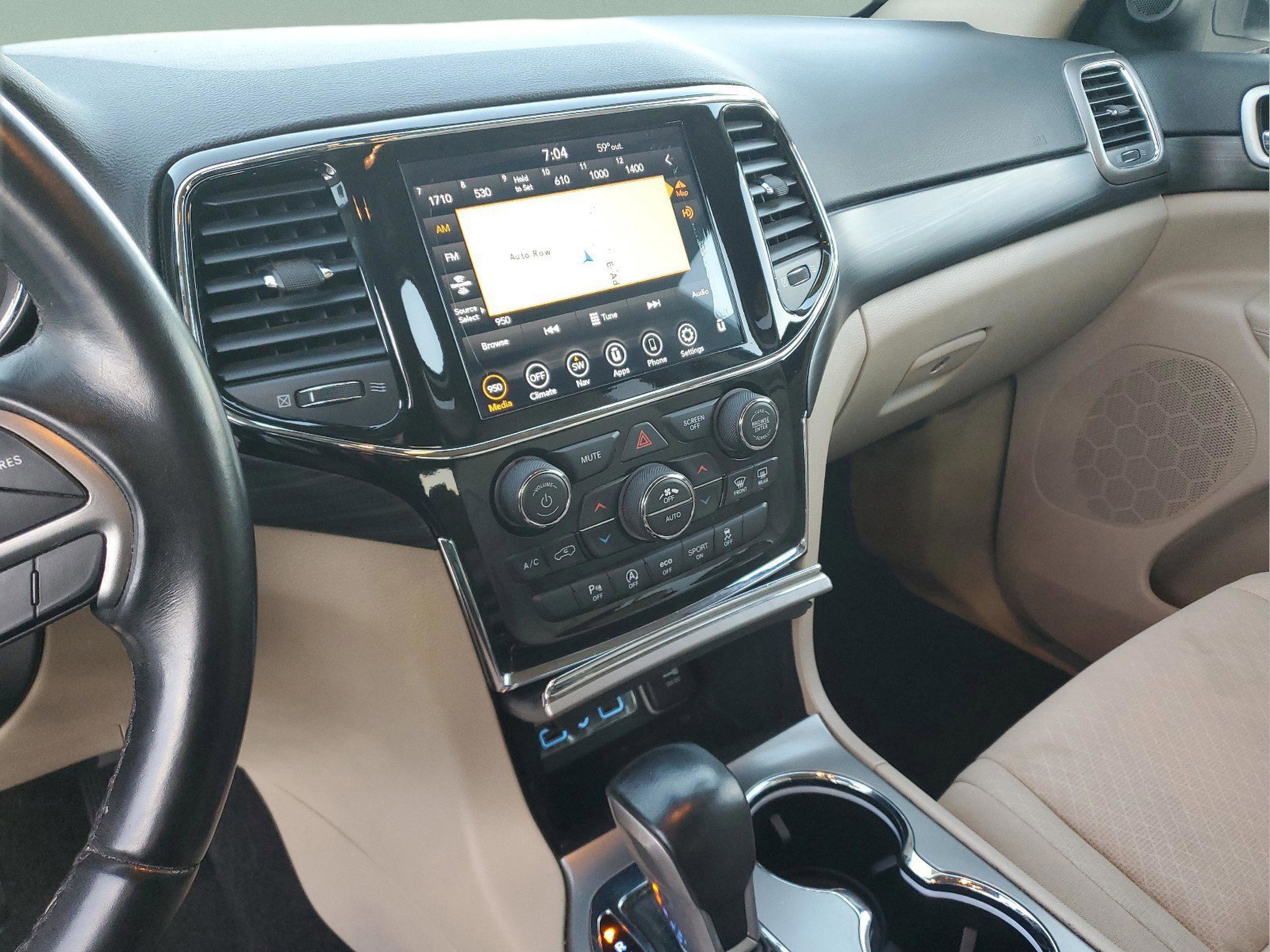 Certified 2022 Jeep Grand Cherokee Laredo E image 27