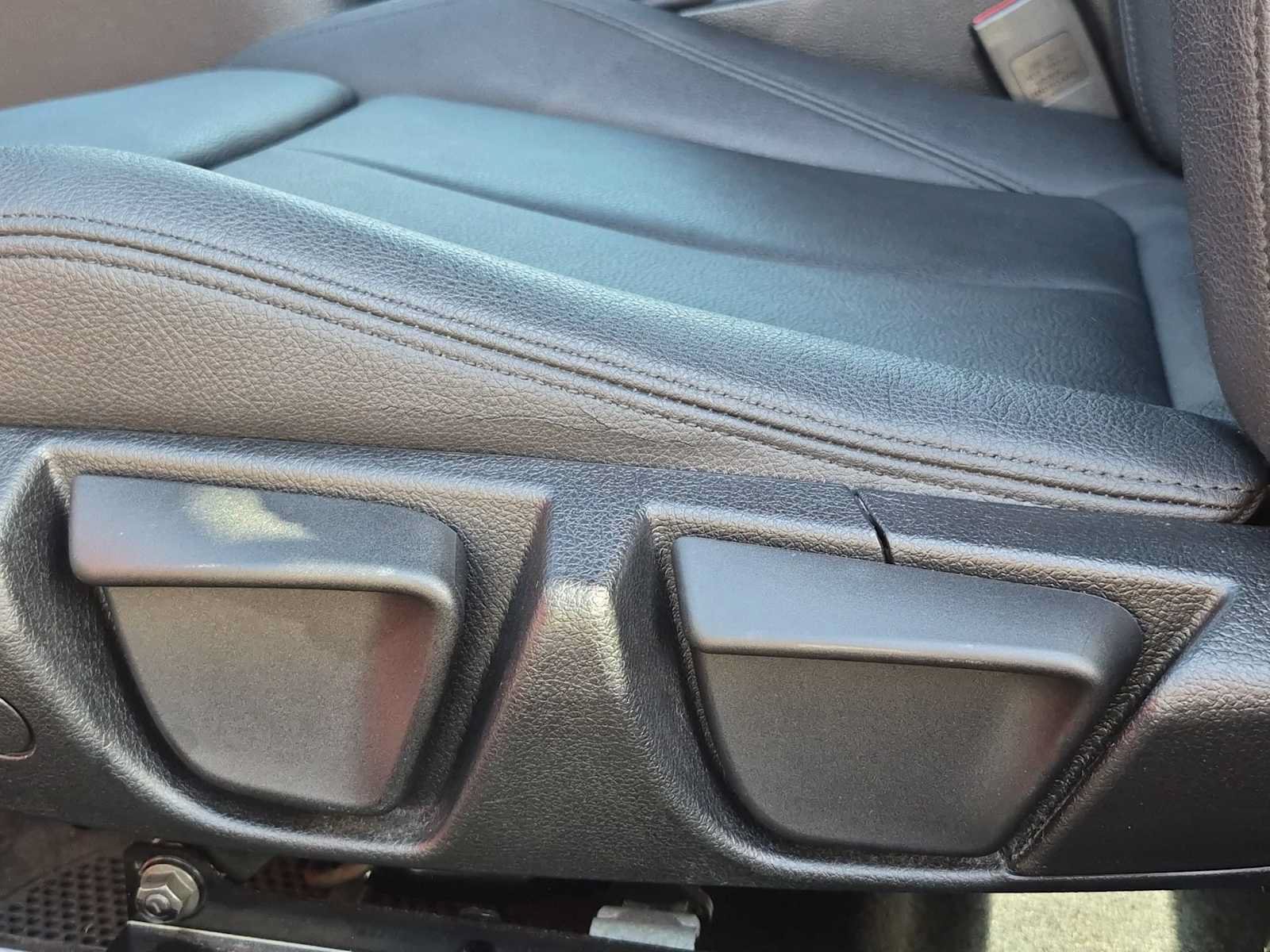 Used 2016 BMW 228i xDrive Coupe AWD/4WD image 17