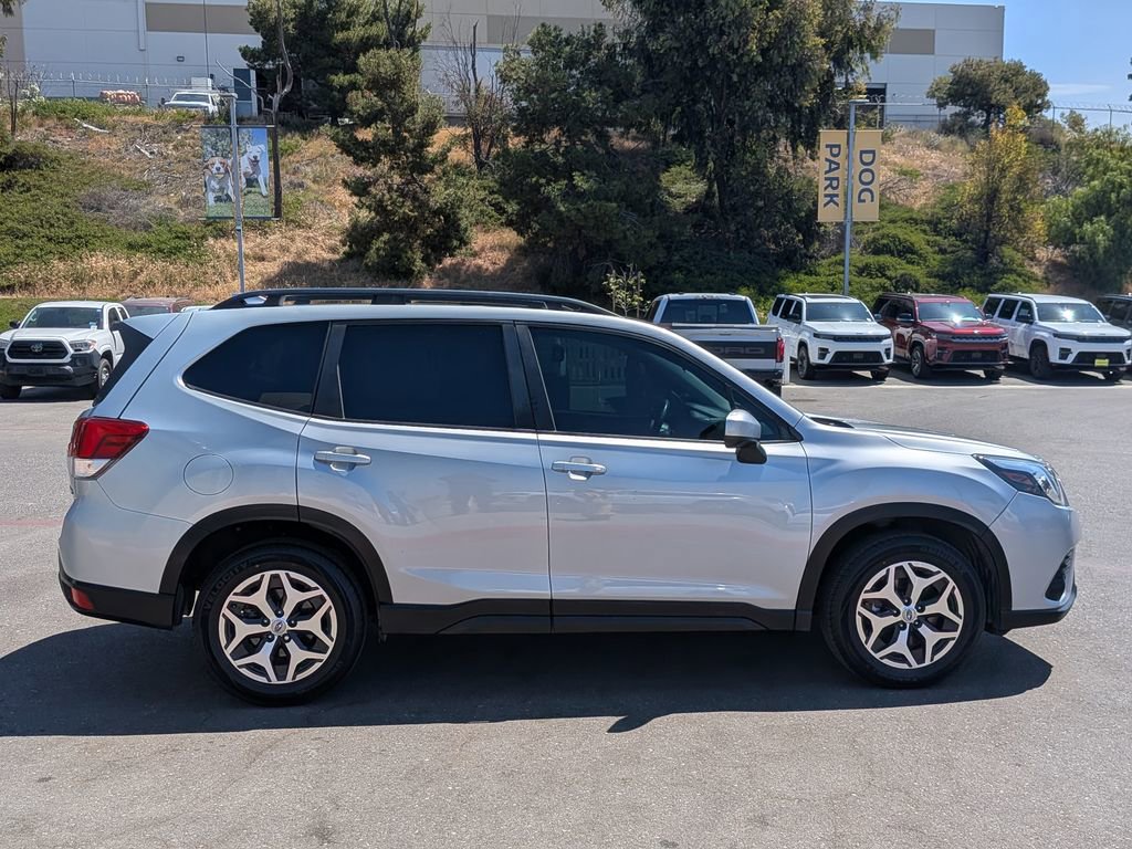 Used 2022 Subaru Forester Premium AWD/4WD image 10