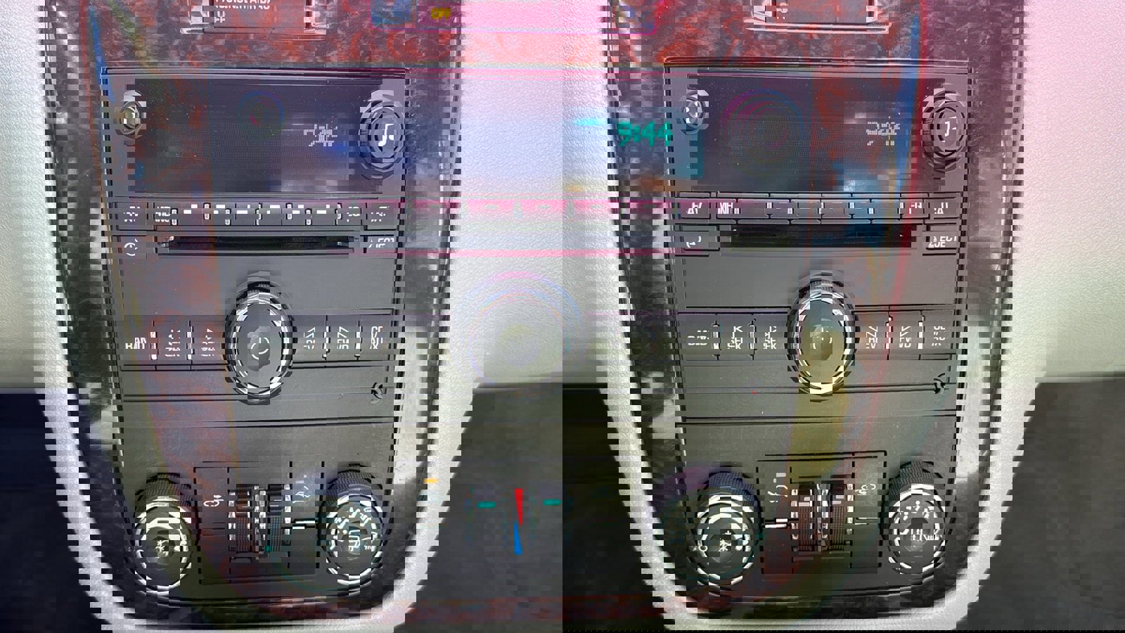 Used 2015 Chevrolet Impala LT w/ LT Sunroof Package image 18