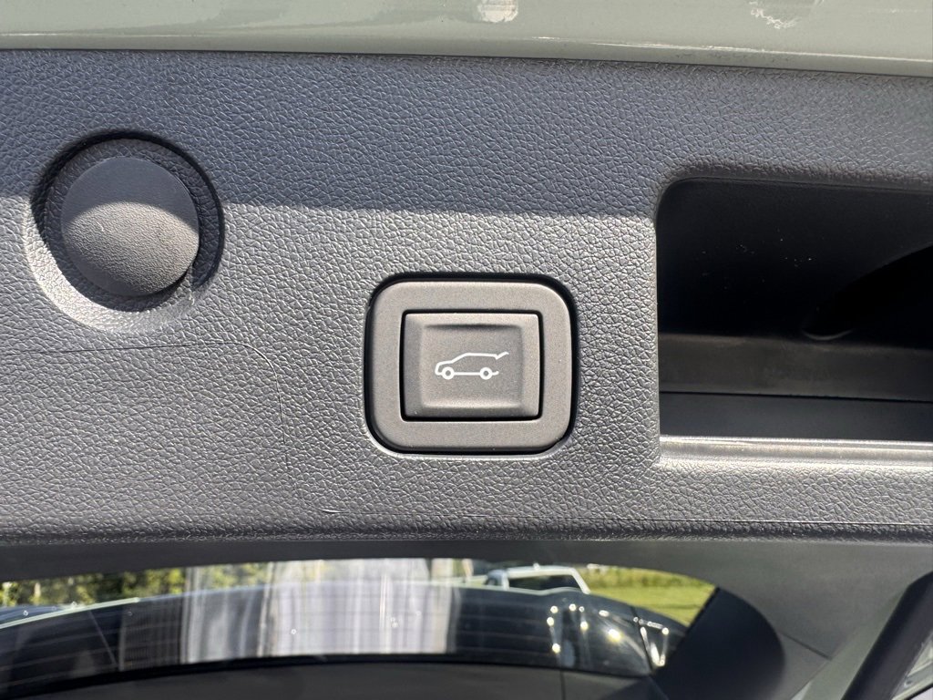 New 2026 Chevrolet Equinox ACTIV w/ Convenience Package III image 25