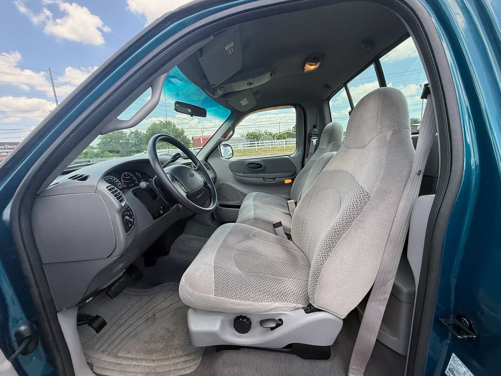 Used 2000 Ford F150 XL RWD image 12