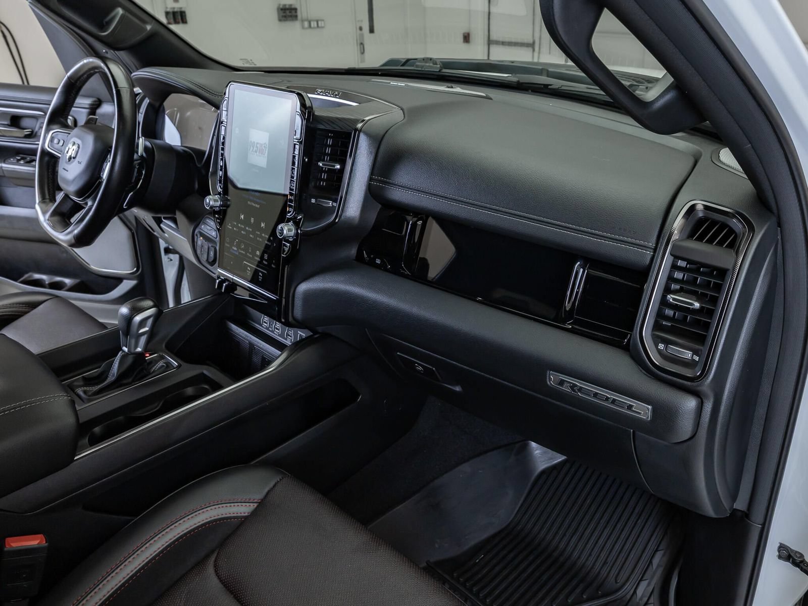 Used 2025 RAM 1500 Rebel w/ Advanced Safety Group II AWD/4WD image 15