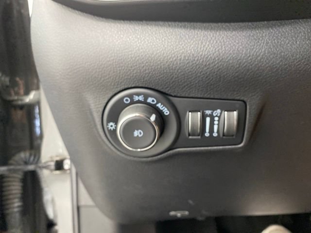 Used 2022 Jeep Compass Limited AWD/4WD image 18