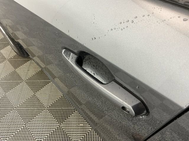 Used 2021 Toyota RAV4 LE image 11