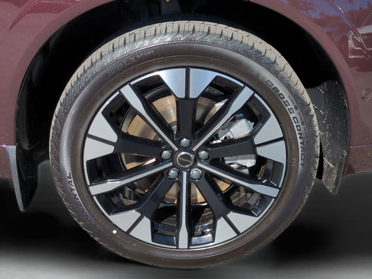 New 2026 Volvo XC60 T8 Plus image 28