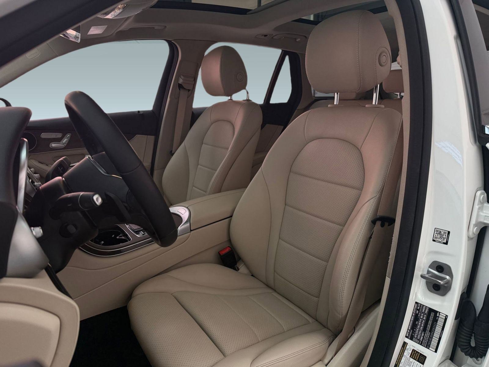 Certified 2022 Mercedes-Benz GLC 300 image 5