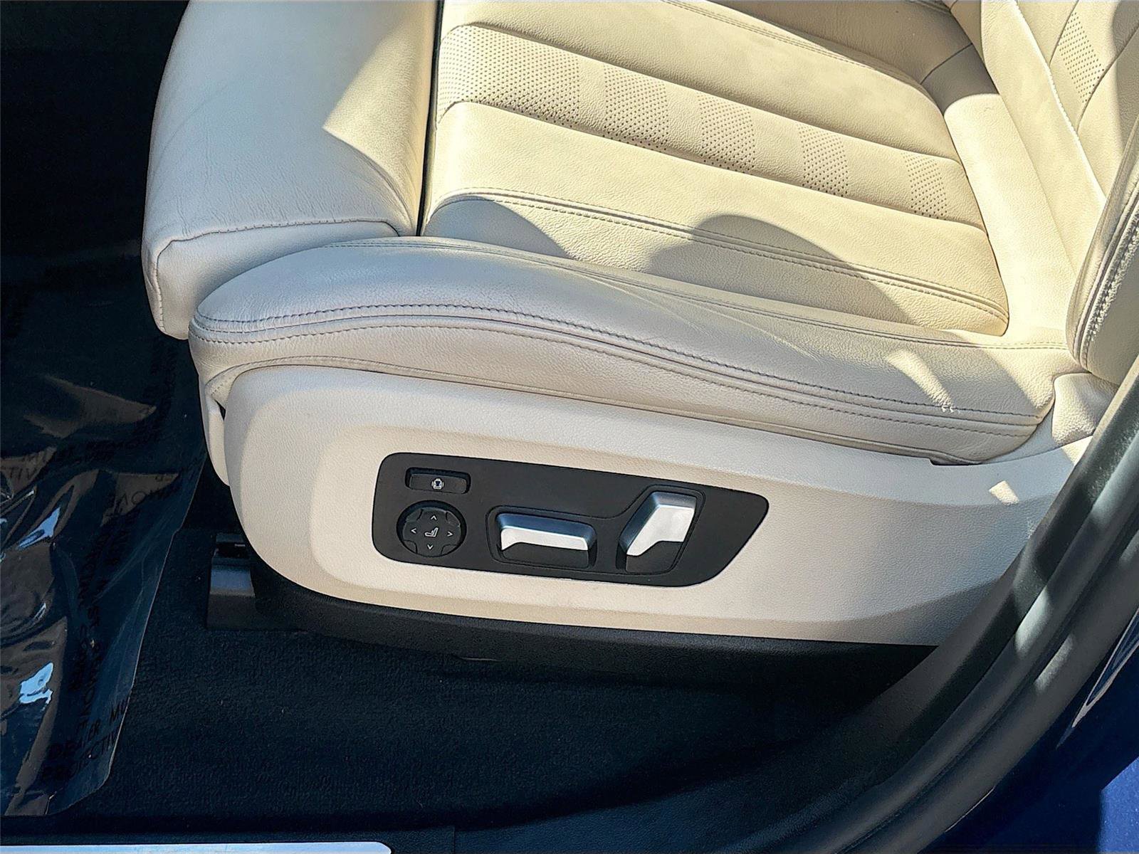 Used 2021 BMW X5 sDrive40i w/ Premium Package image 21