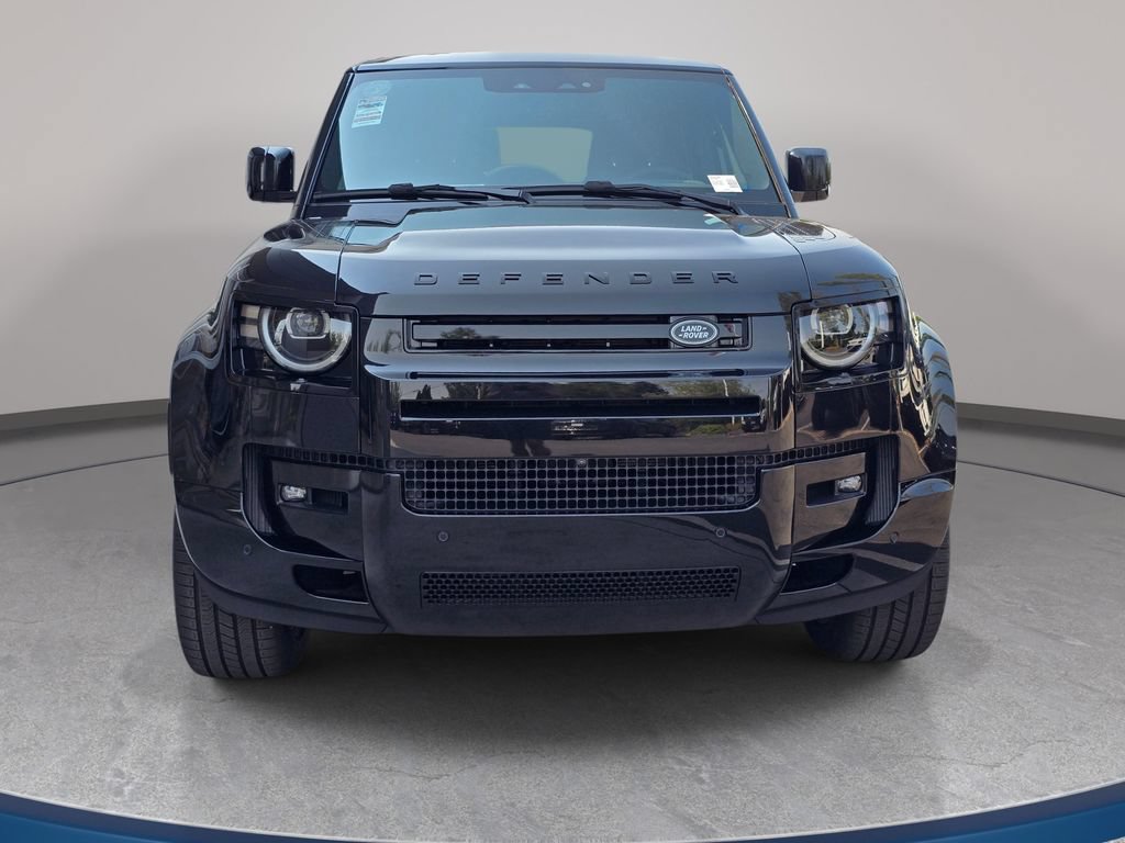 New 2026 Land Rover Defender 130 X-Dynamic SE AWD/4WD image 2