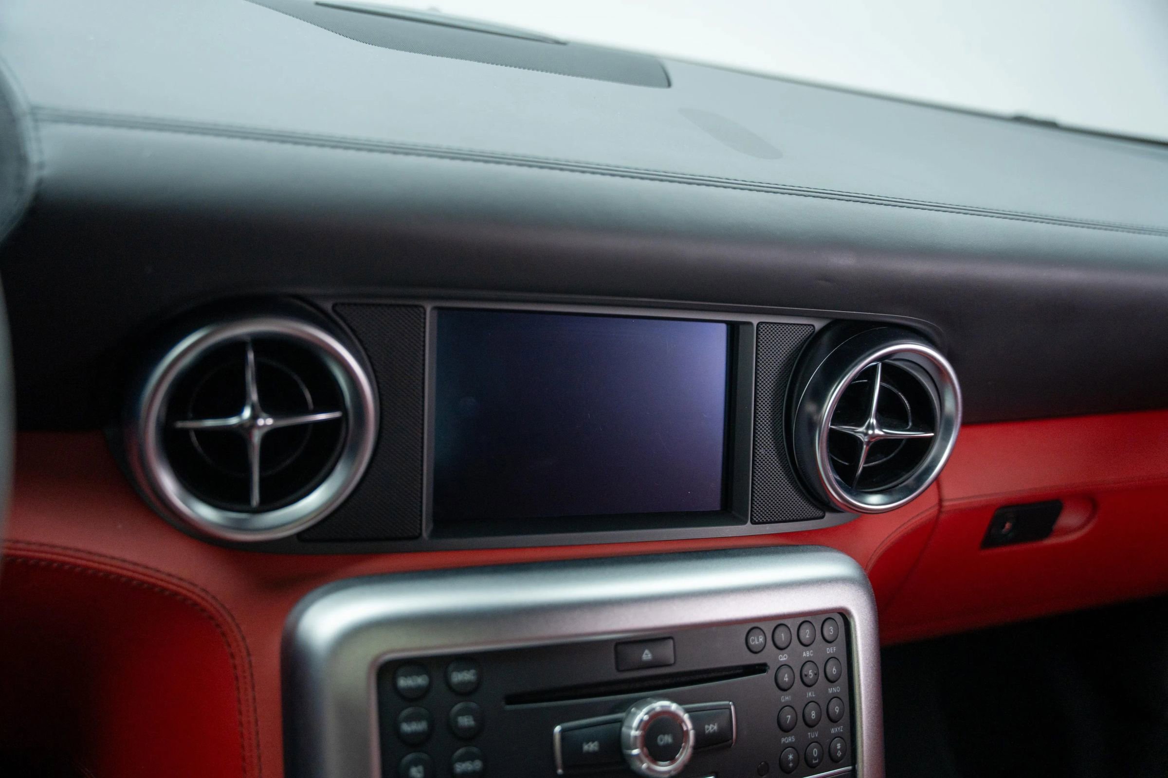 Used 2012 Mercedes-Benz SLS AMG Coupe image 28