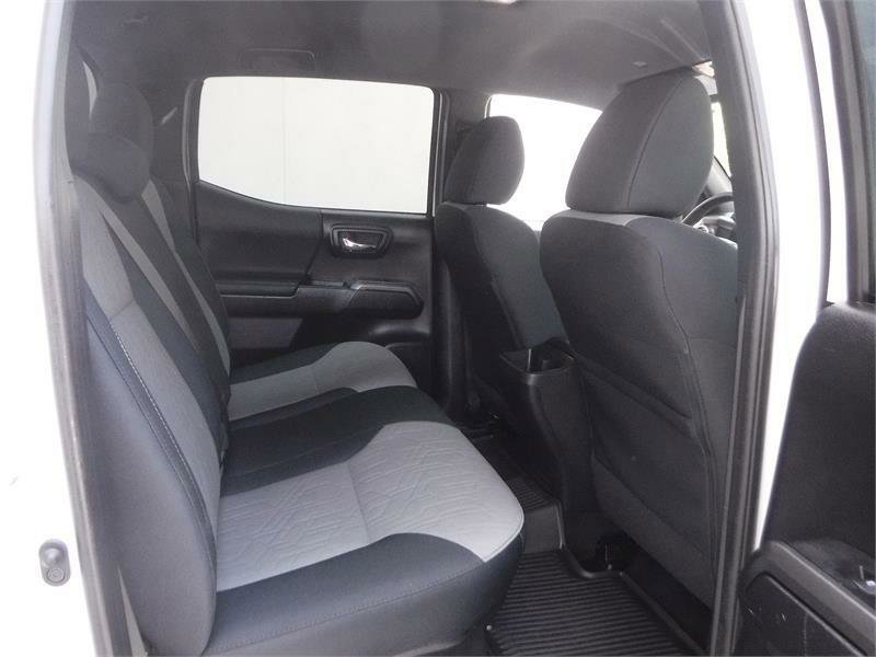 Used 2020 Toyota Tacoma 4x4 Double Cab image 5