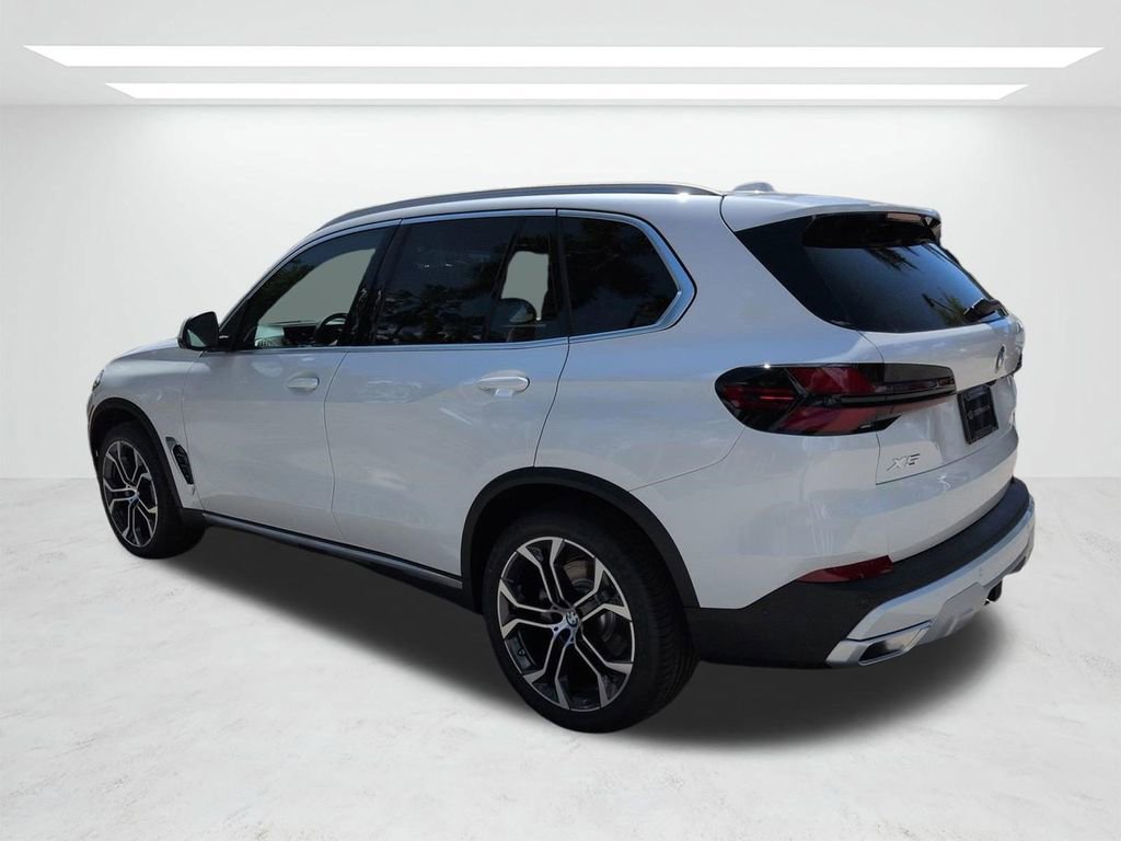 New 2026 BMW X5 xDrive40i w/ Climate Comfort Package image 6