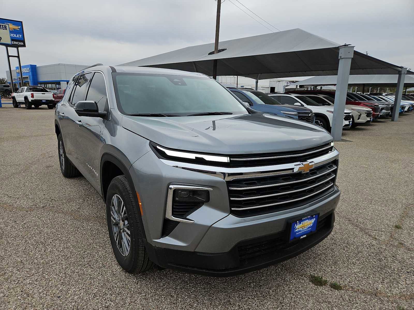 New 2026 Chevrolet Traverse LT w/ Driver Confidence Package image 2