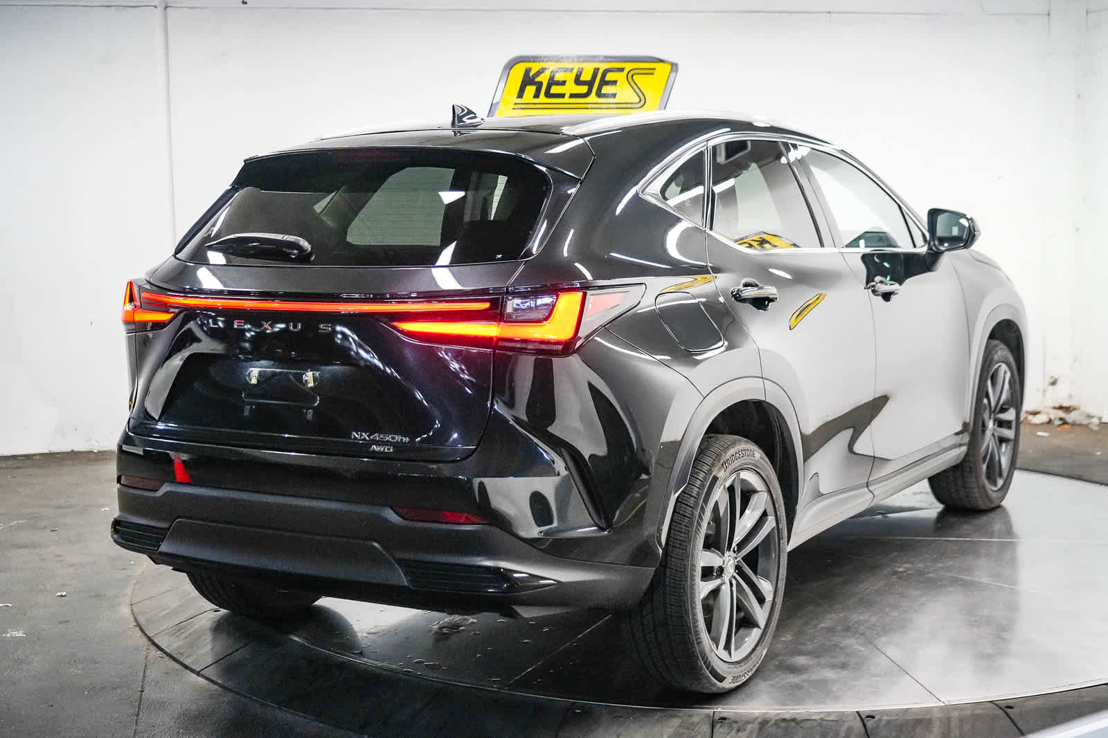 Used 2024 Lexus NX 450h+ AWD w/ Vision Package image 6