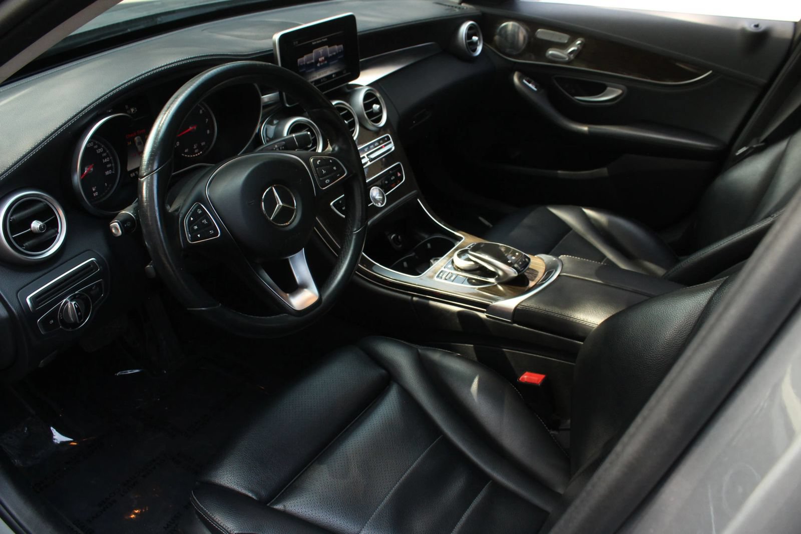 Used 2015 Mercedes-Benz C 300 4MATIC Sedan w/ Premium 1 Package image 13