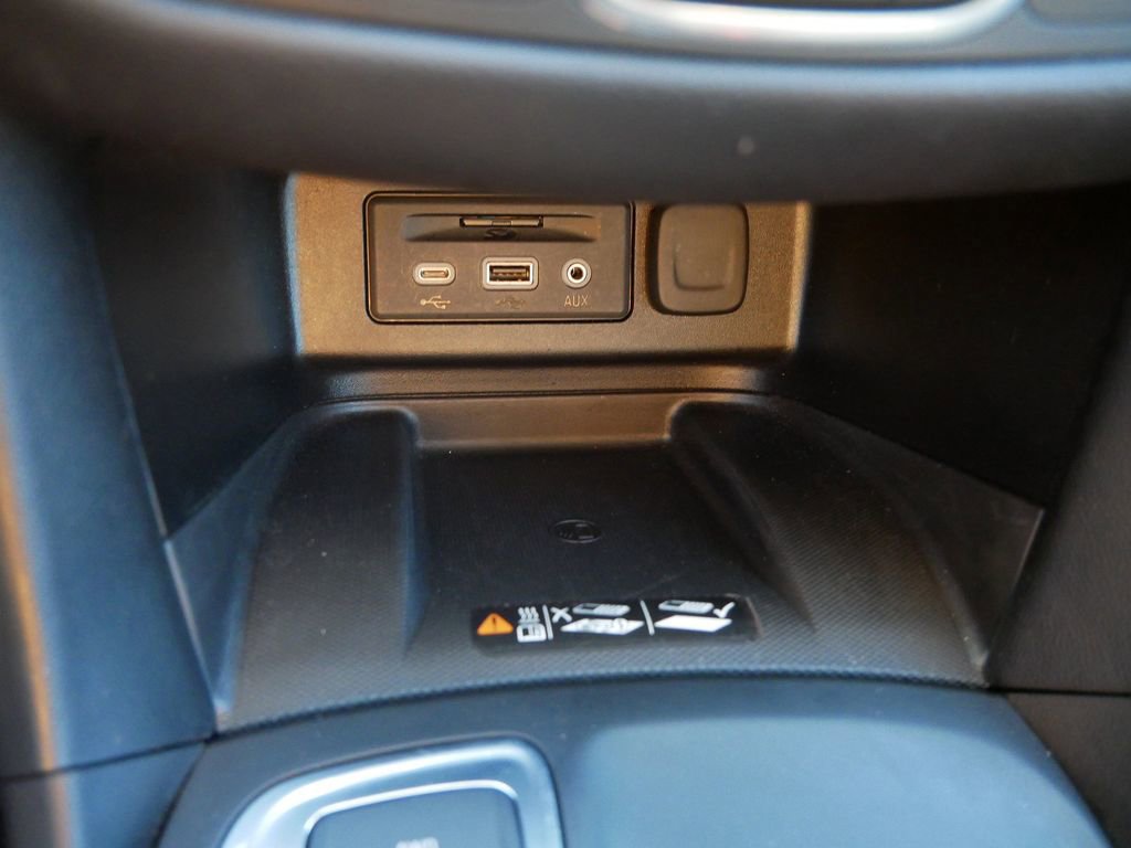 Used 2021 Chevrolet Equinox Premier image 25