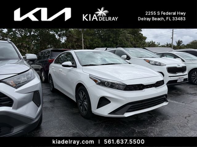 Used 2023 Kia Forte LXS w/ LXS Technology Package FWD image 6