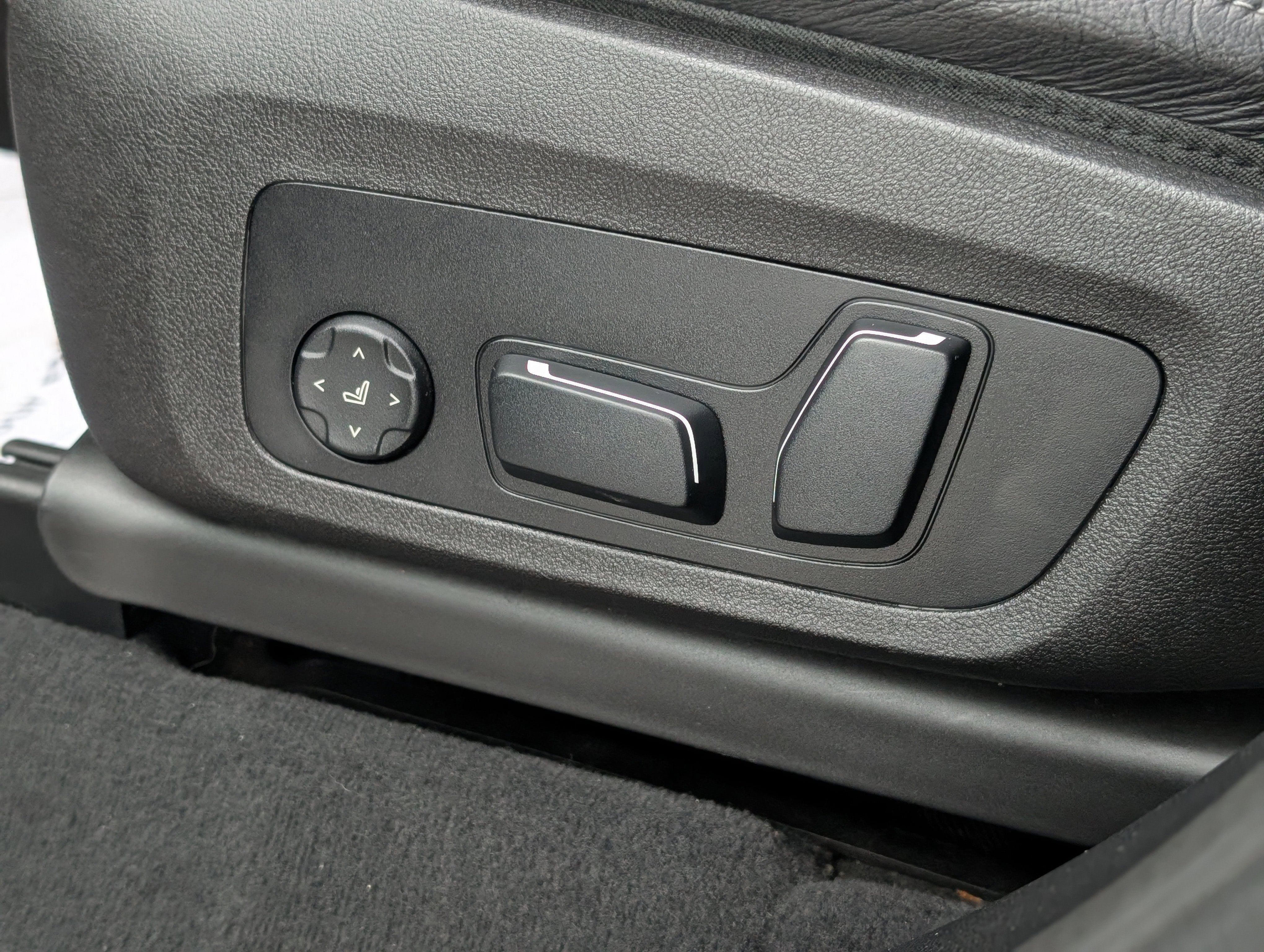 Used 2024 BMW X3 xDrive30i image 37