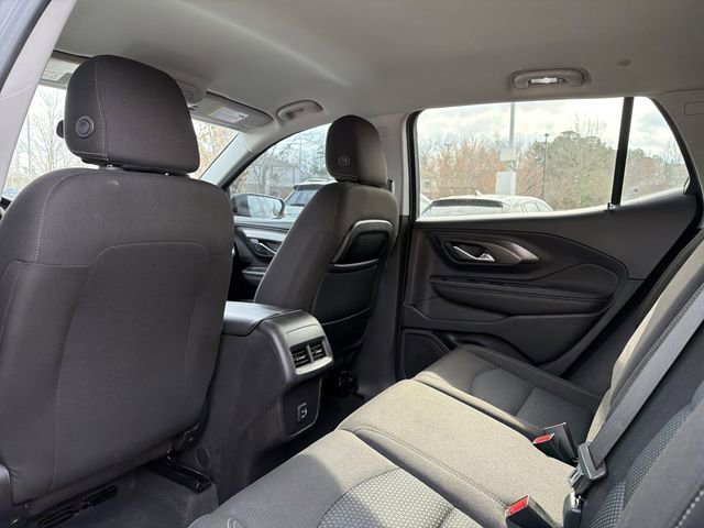 Used 2022 GMC Terrain SLE w/ Elevation Edition image 7