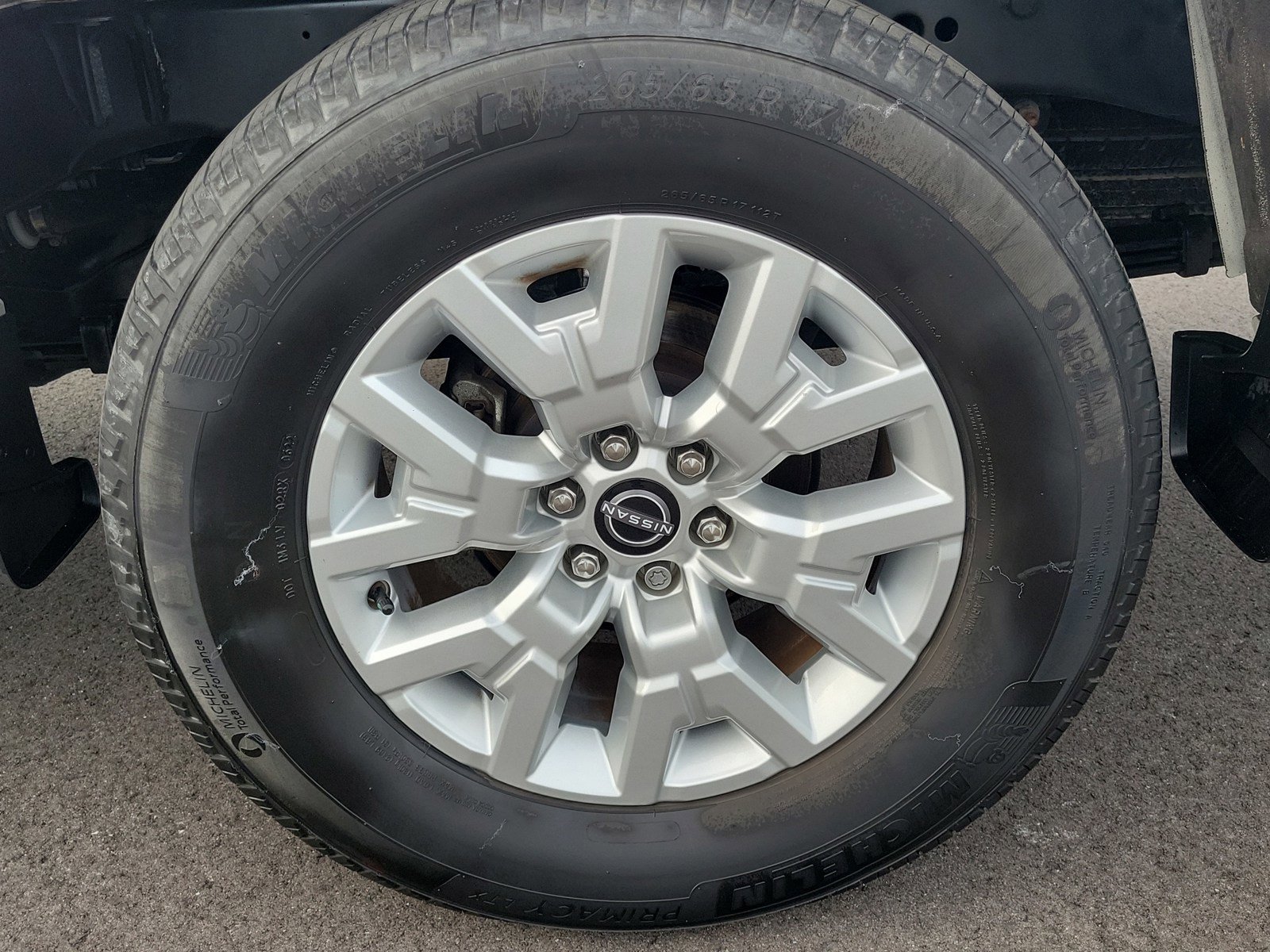 Used 2022 Nissan Frontier SV w/ Technology Package image 12