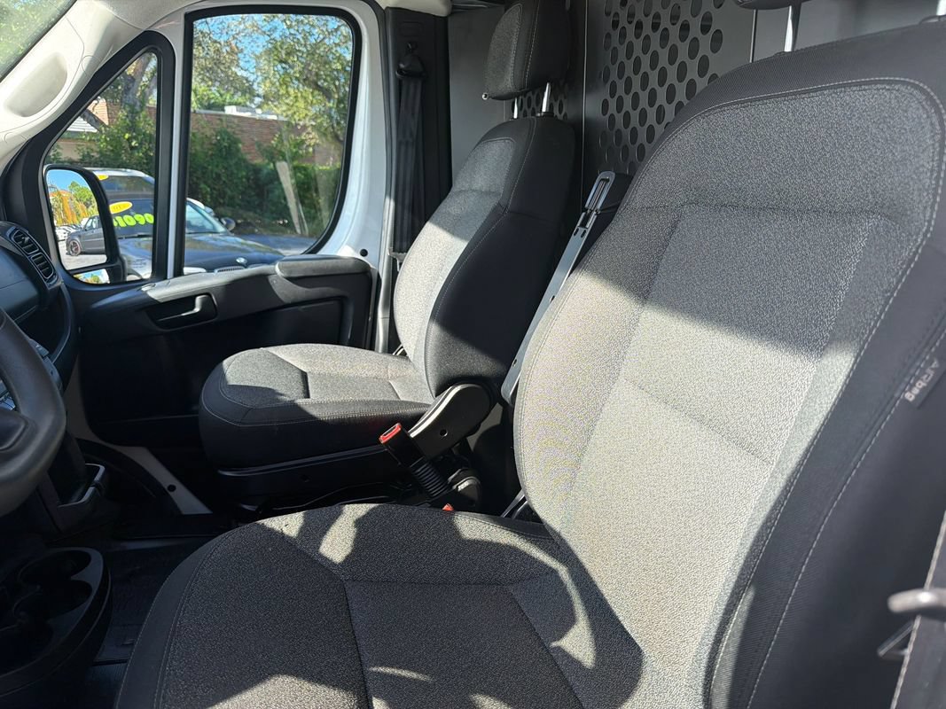 Used 2025 RAM ProMaster 2500 w/ U-Haul Equipment Group FWD image 12